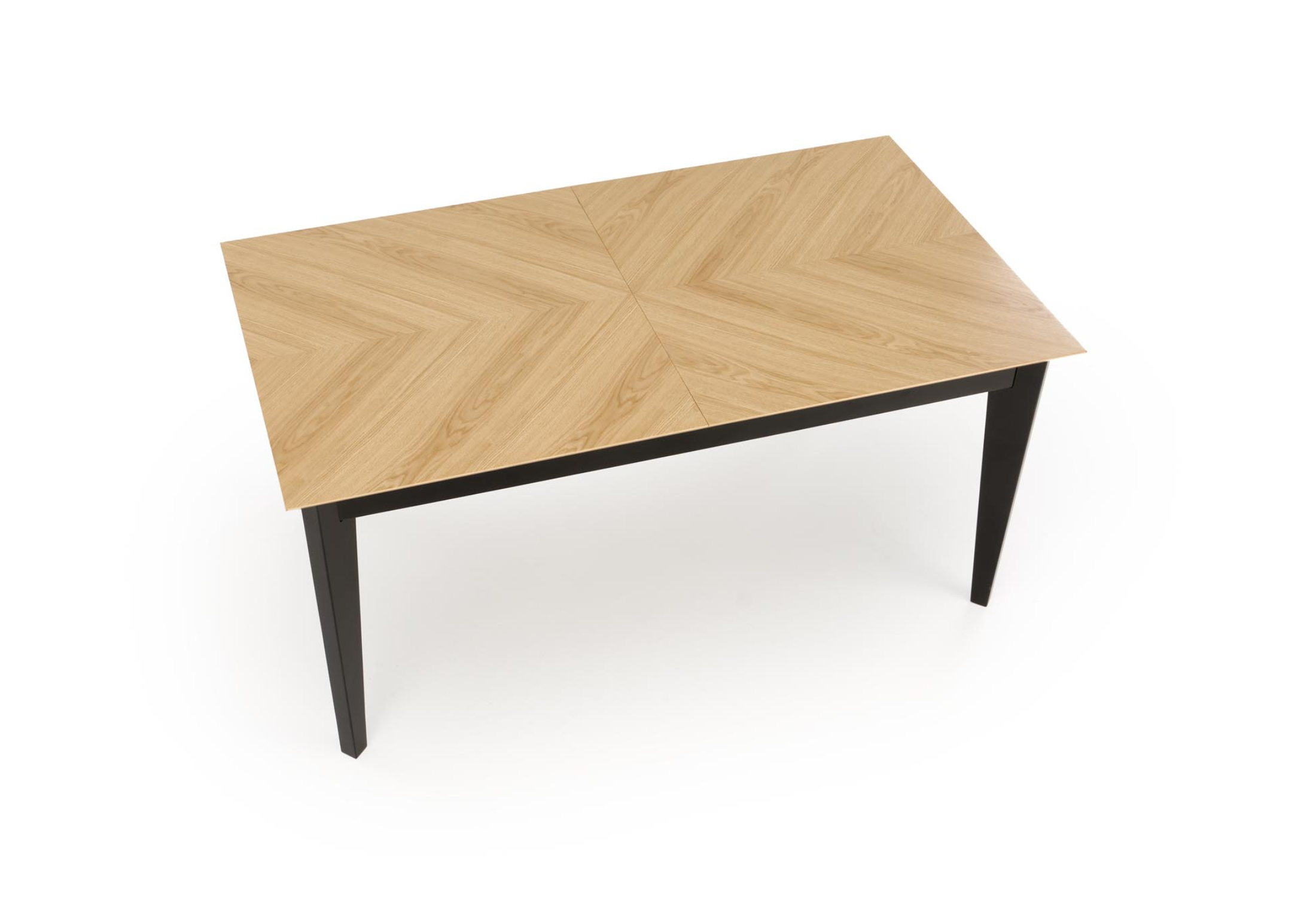 TABLE RAVEL