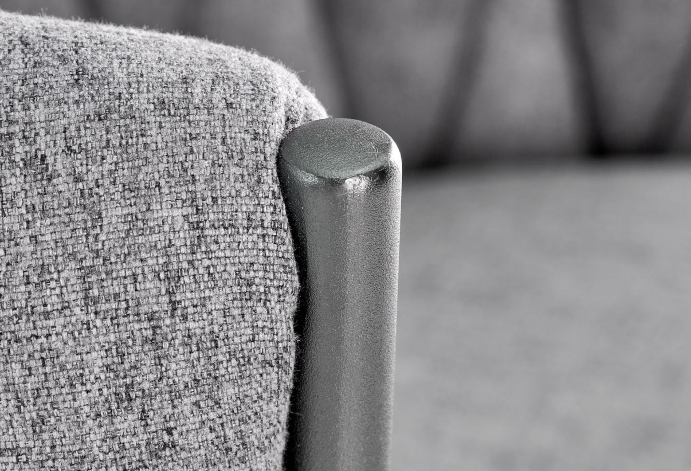 Gris foncé