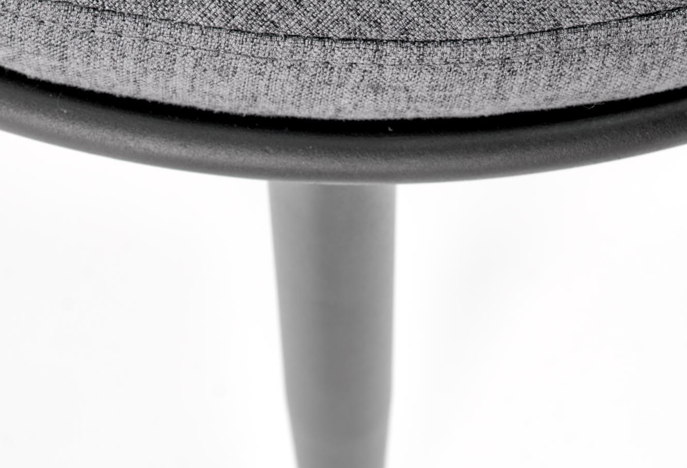 Gris foncé