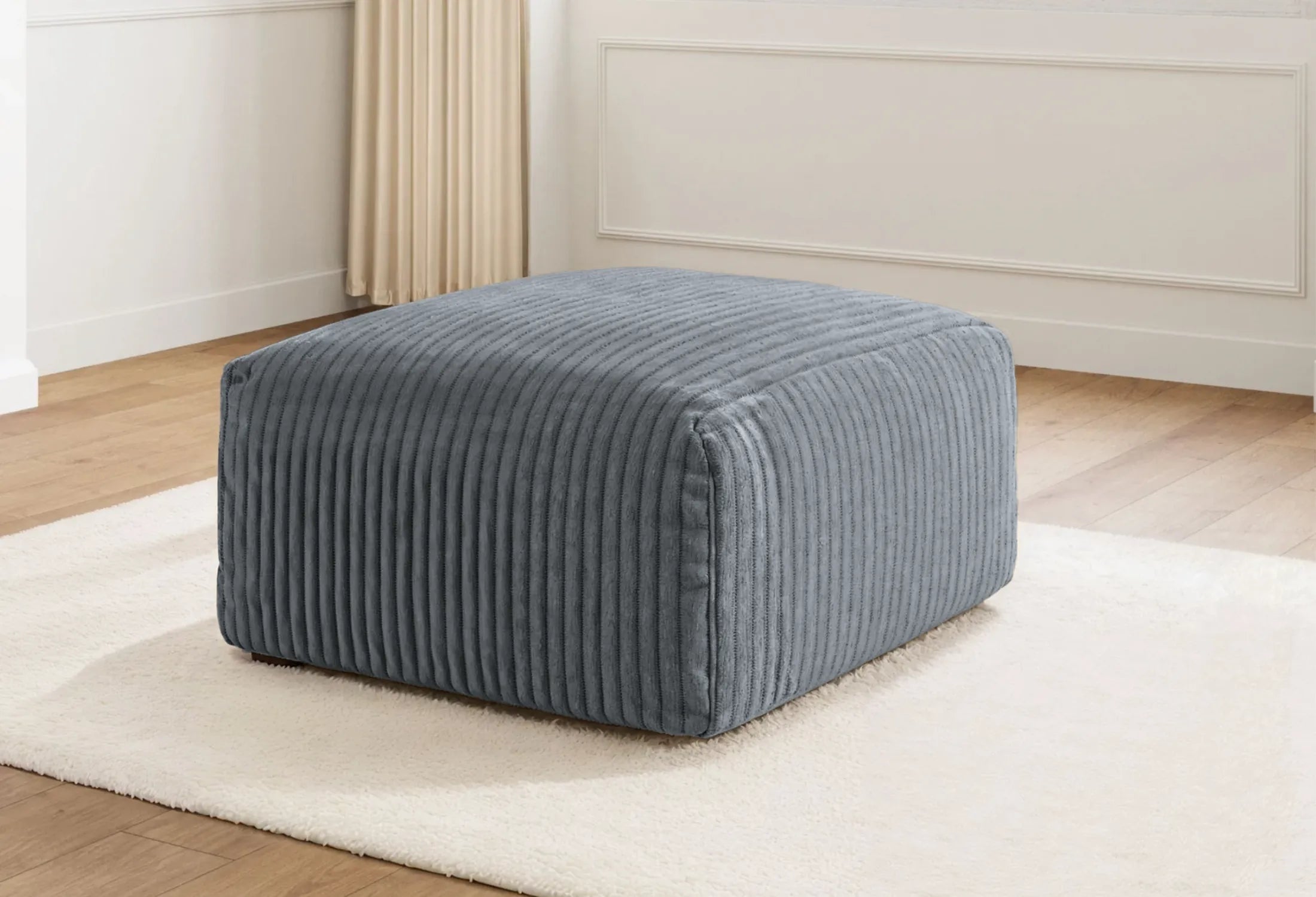 Gris foncé