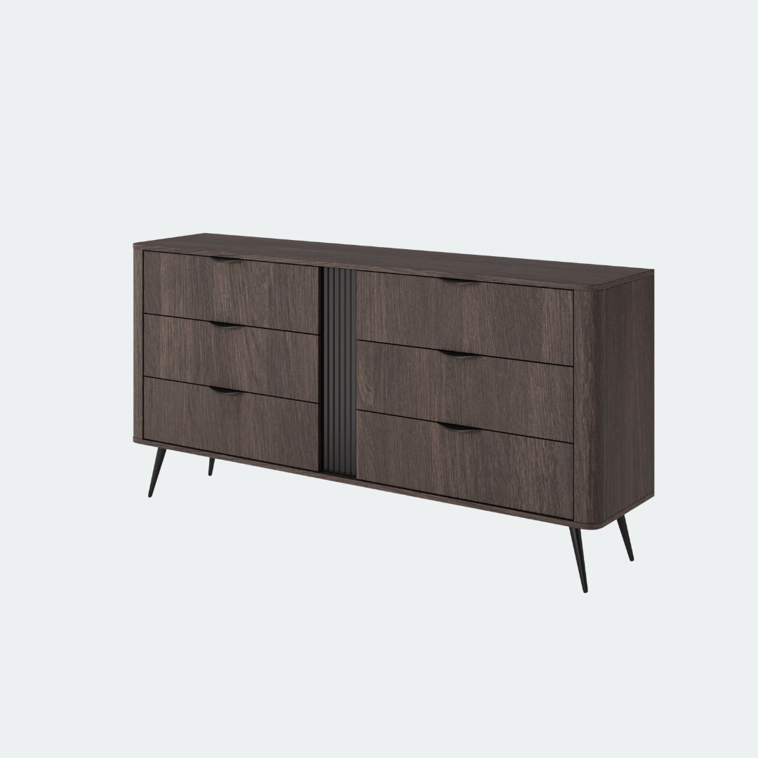 Pieds métalliques élancés