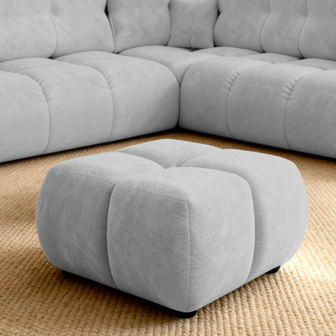 Pouf assorti inclus