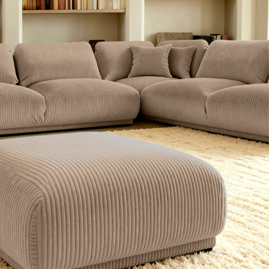 Pouf assorti inclus