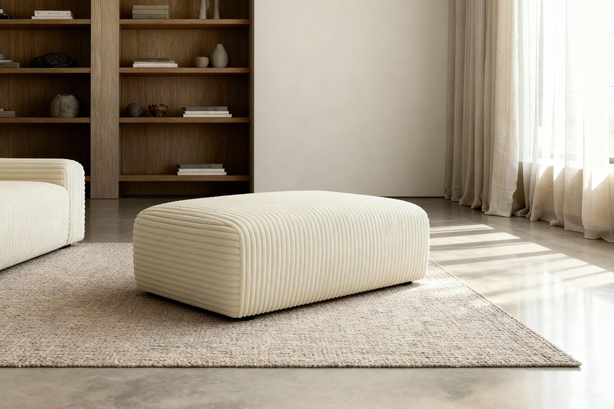 MILA POUF
