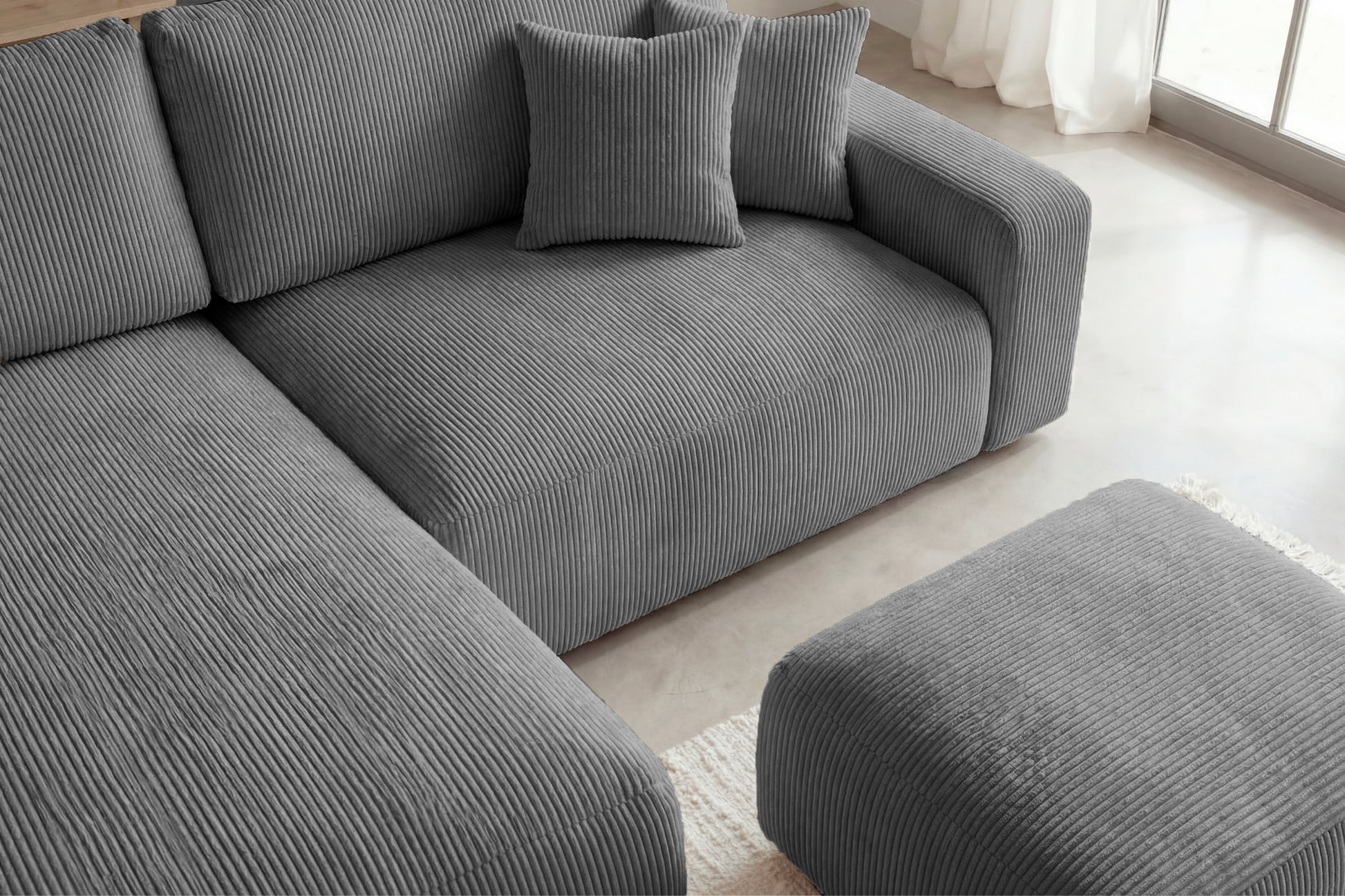Gris foncé