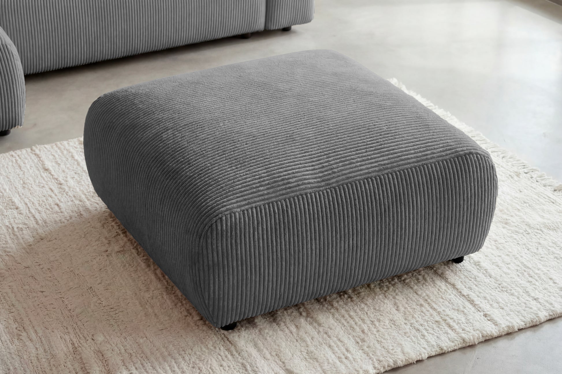 Gris foncé
