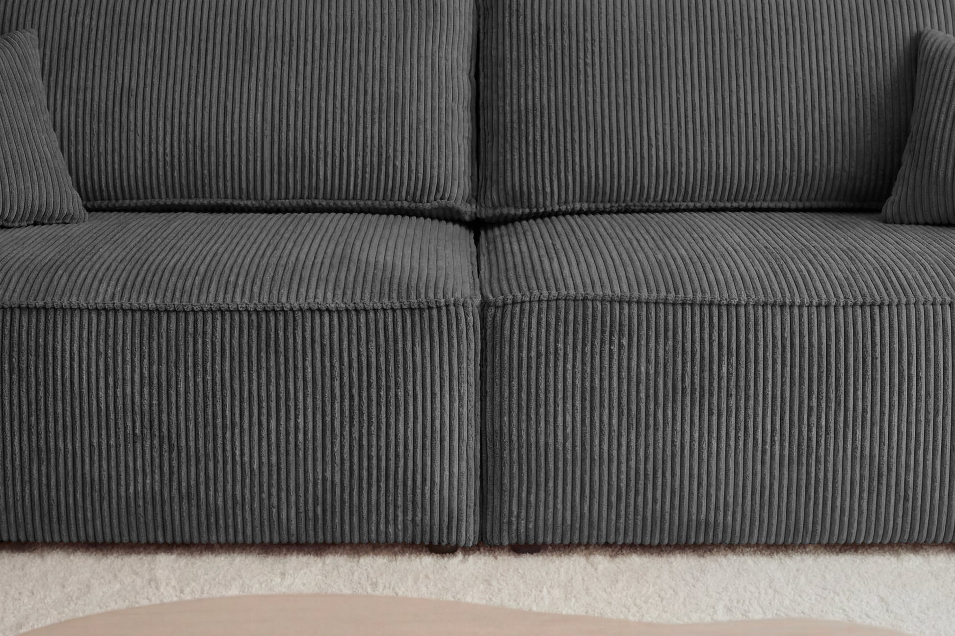 Gris foncé