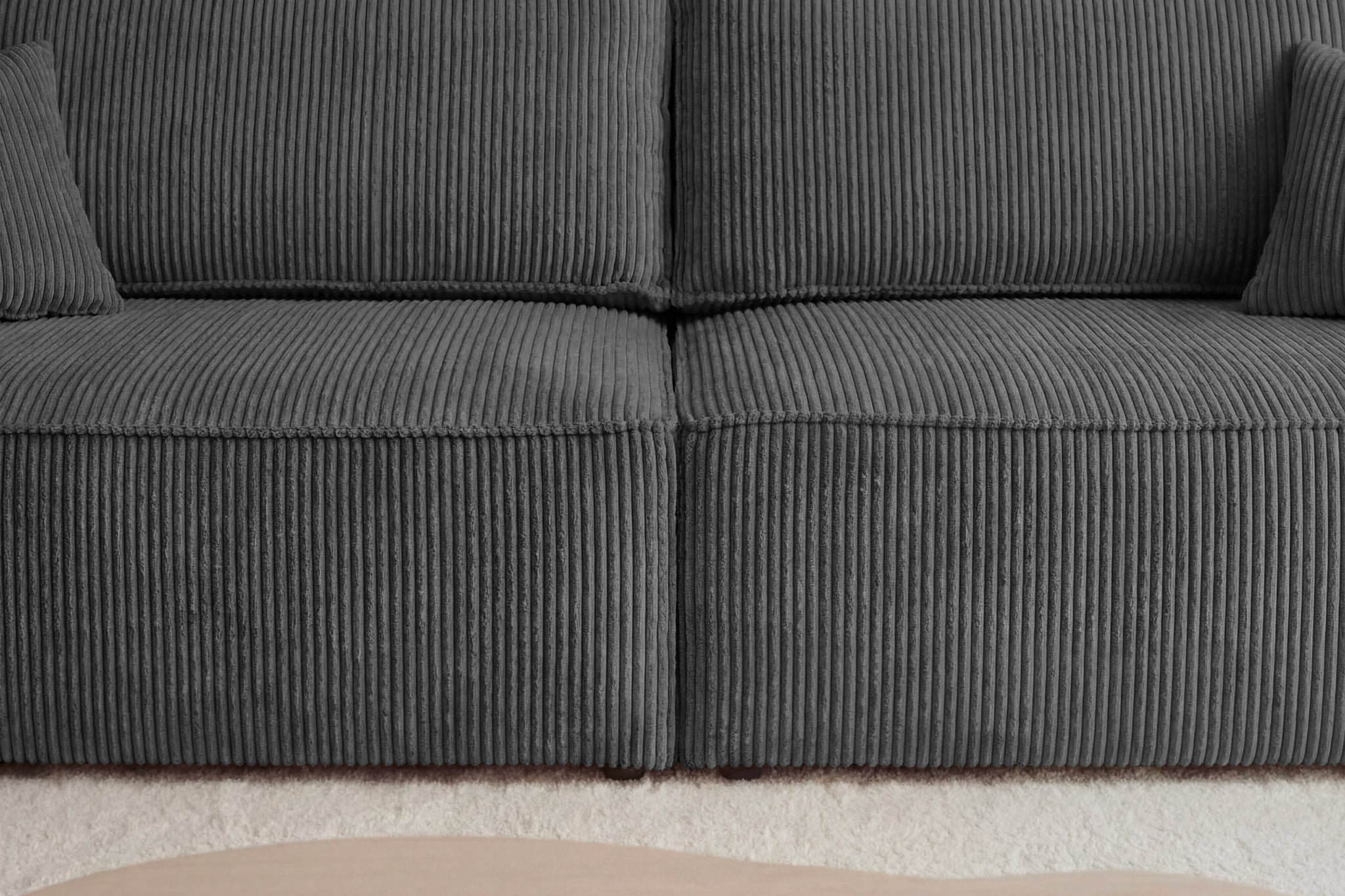 Gris foncé